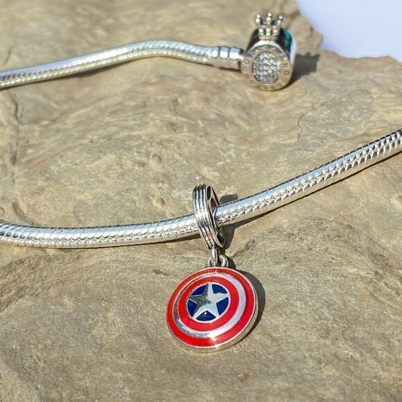 💜 Sterling Silver Marvel The Avengers Captain America Shield Dangle Charm - Picture 1 of 7